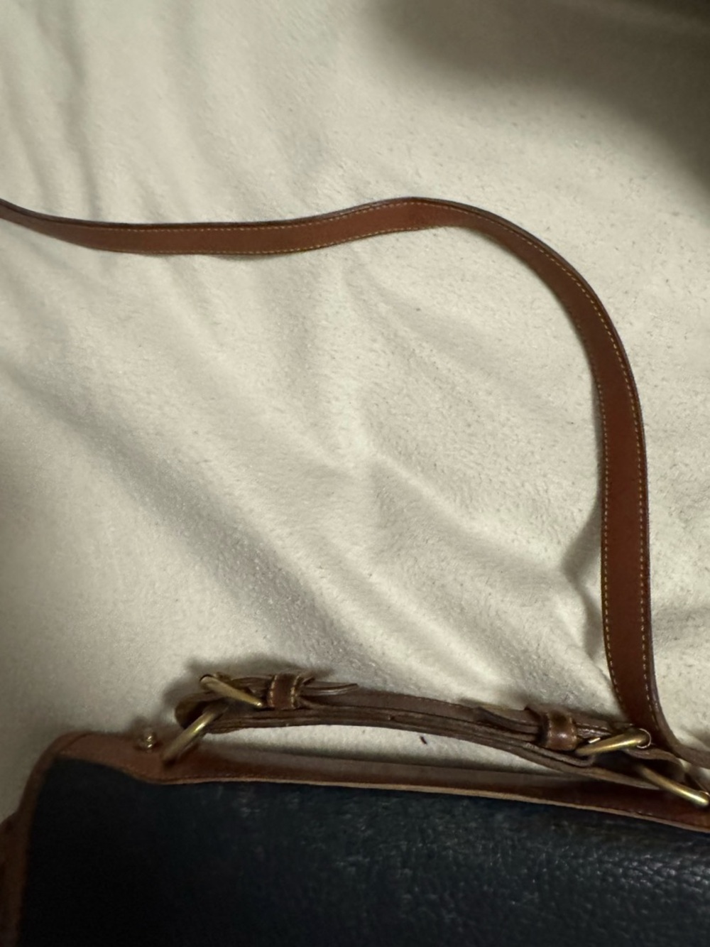 Vintage DOONEY & BOURKE Classic Two-Tone Black and Brown Leather Satchel - Picture 5 of 13